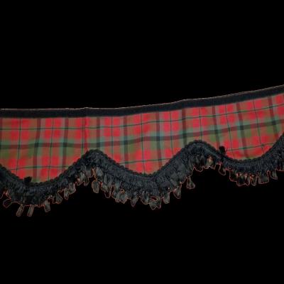 Add classic tartan style to your cab with the Whiterig McNaughton truck pelmet. Featuring a red and green tartan design with contrasting black fringe trim. Whiterig Truck Curtains